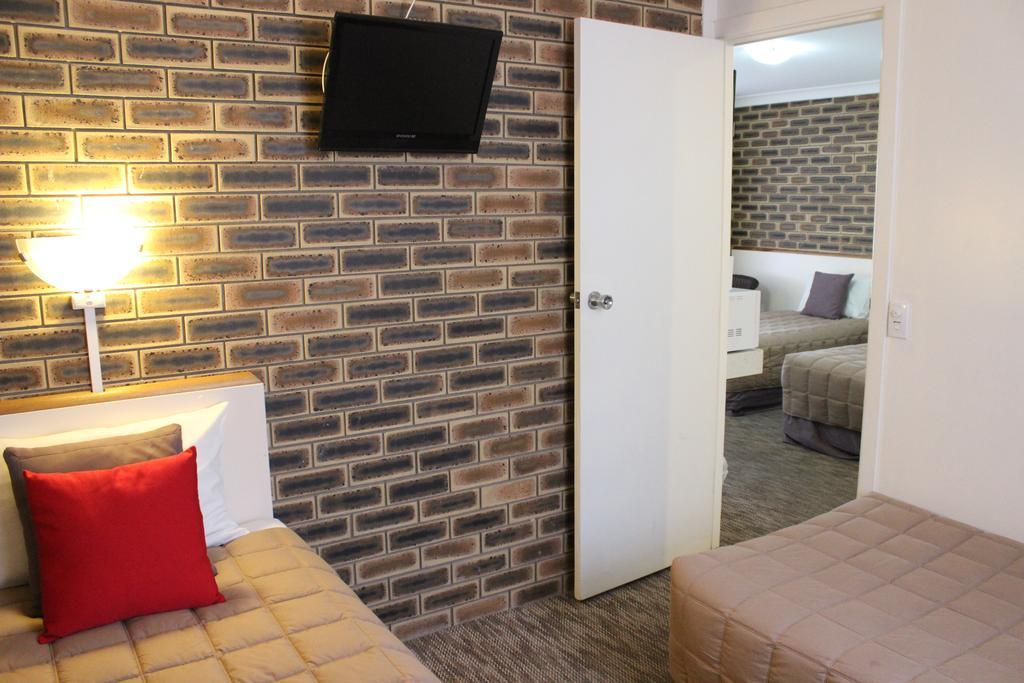Of The Town Motel Inverell