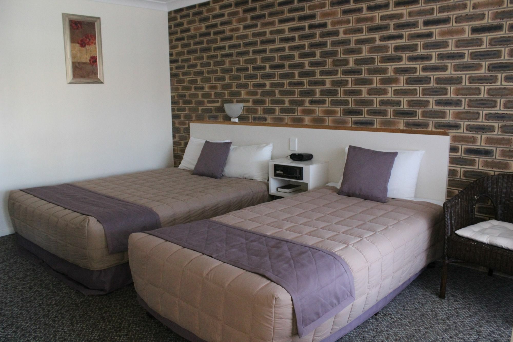 Motel Of The Town 3*